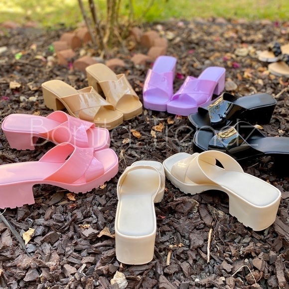 Light Pink Chunky Heel PVC Jelly Sandals - Picture 7 of 8